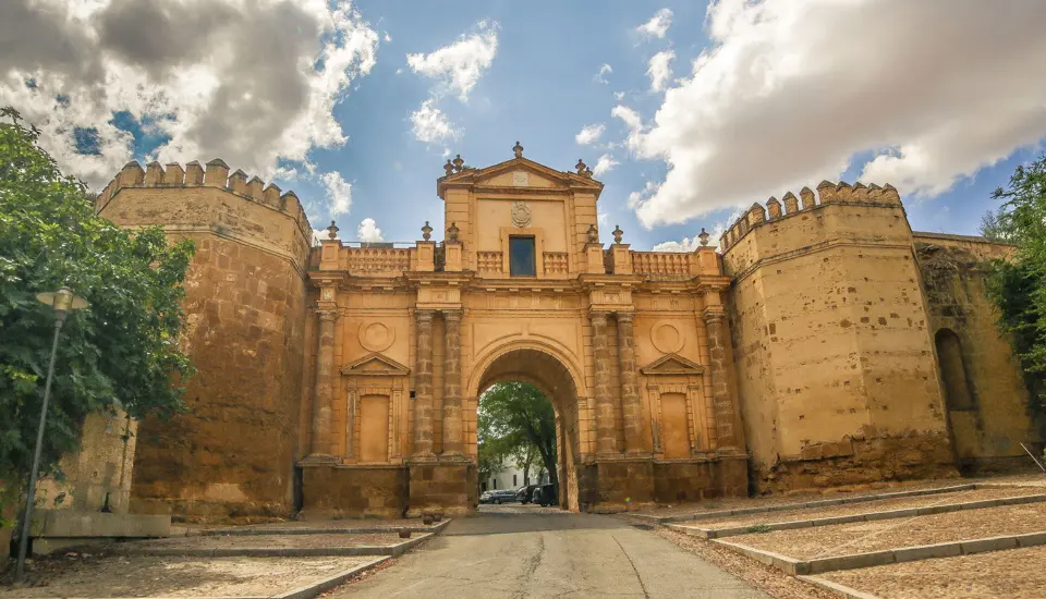 Puerta de Córdoba (Carmona) Antigua puerta de muralla histórica en España
